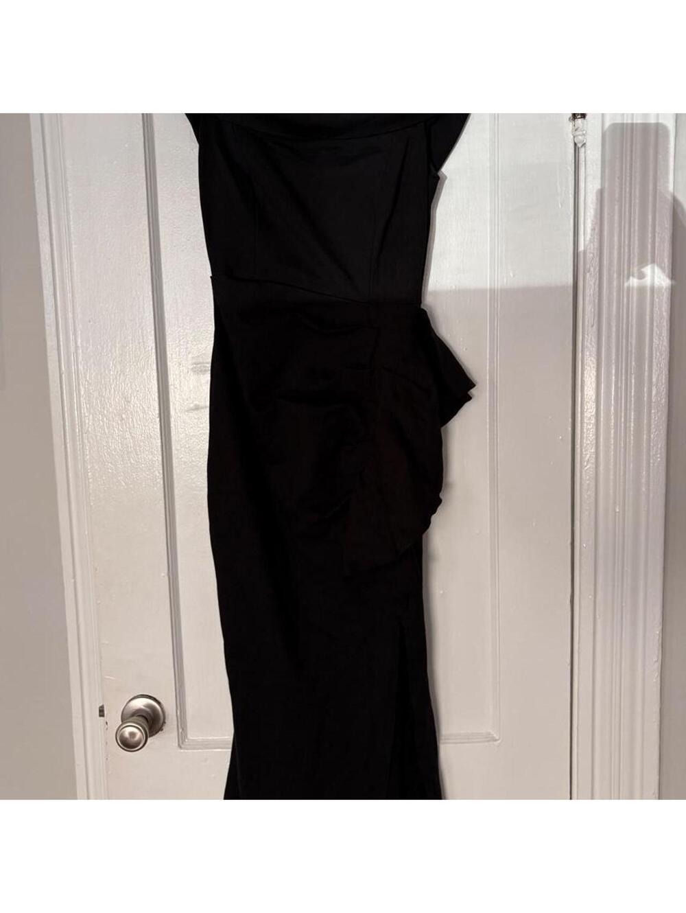 Elliatt Women's Black Dress